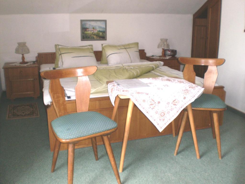 Kotschach-Mauthen Pension Leyrer חדר תמונה