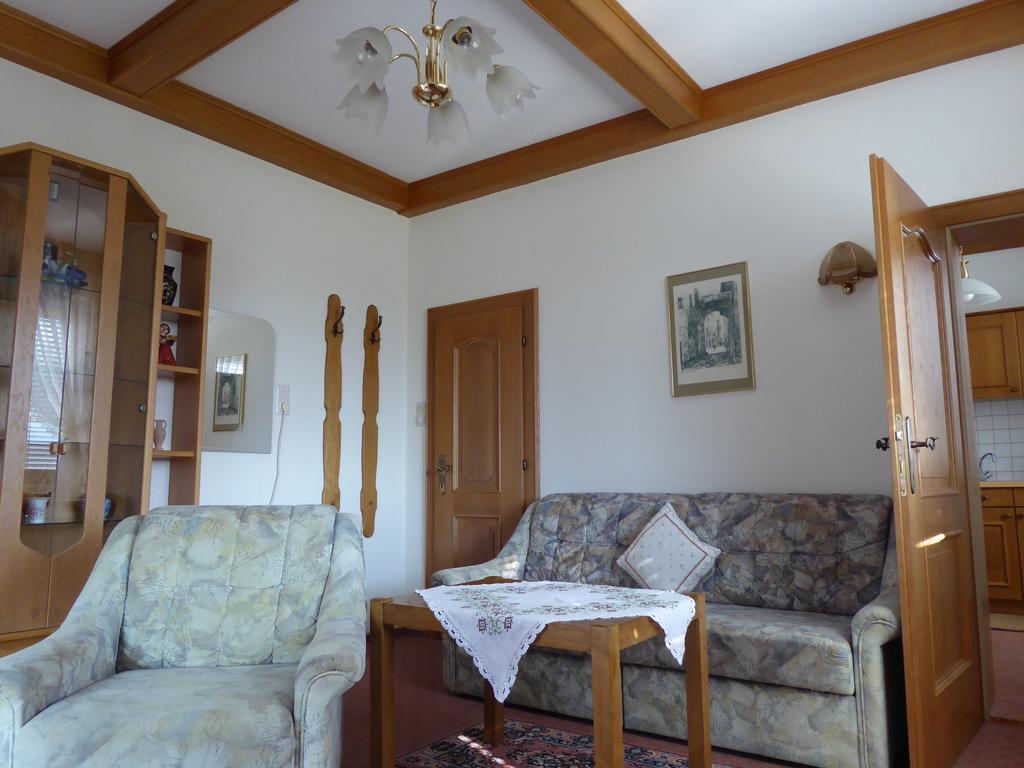 Kotschach-Mauthen Pension Leyrer מראה חיצוני תמונה
